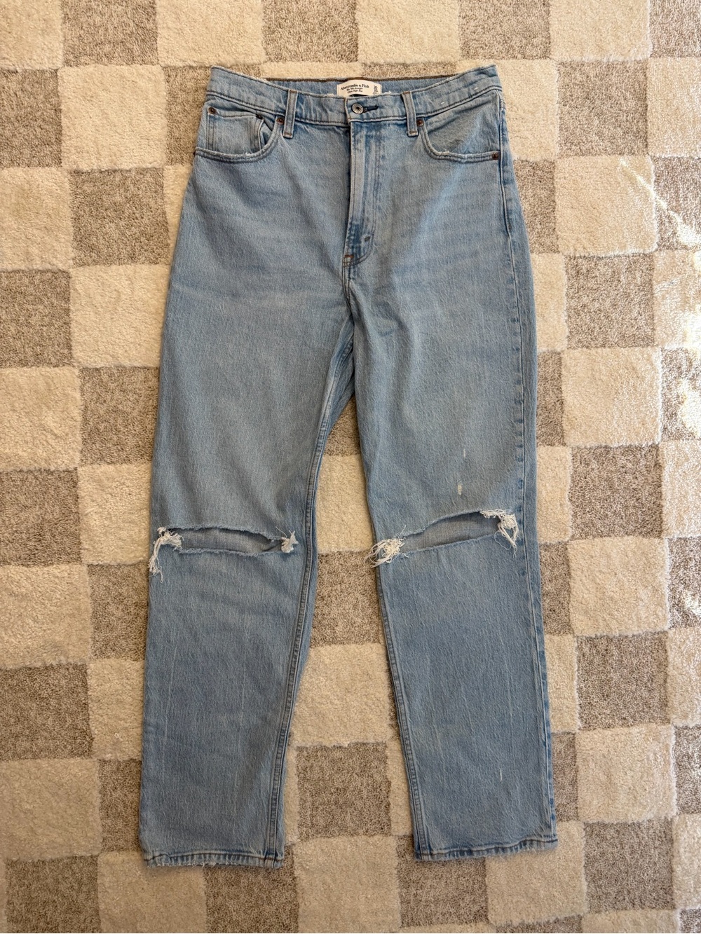 A&F ❤️ 90’s Straight Jeans - Size 10R/30